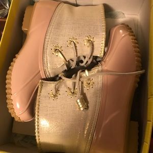 Jack Roger Duck Boots!!